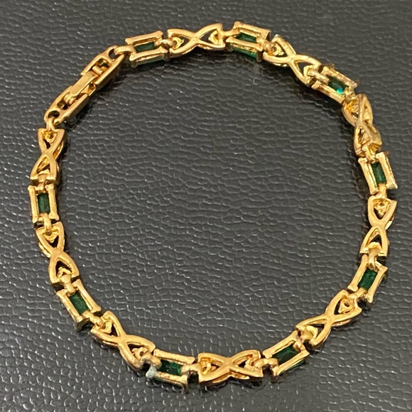 Unsigned Gold-tone Emerald Green & Clear CZ Stone 7.5” Tennis Bracelet 8.7g - Picture 5 of 16